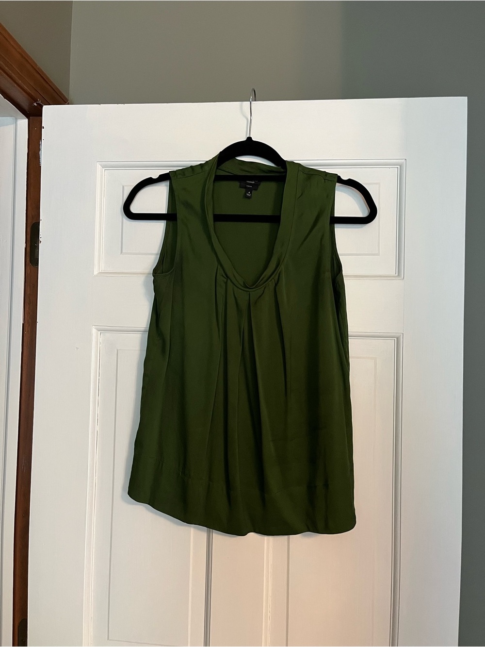 Talbots Green Pleated Sleeveless Shell sz4